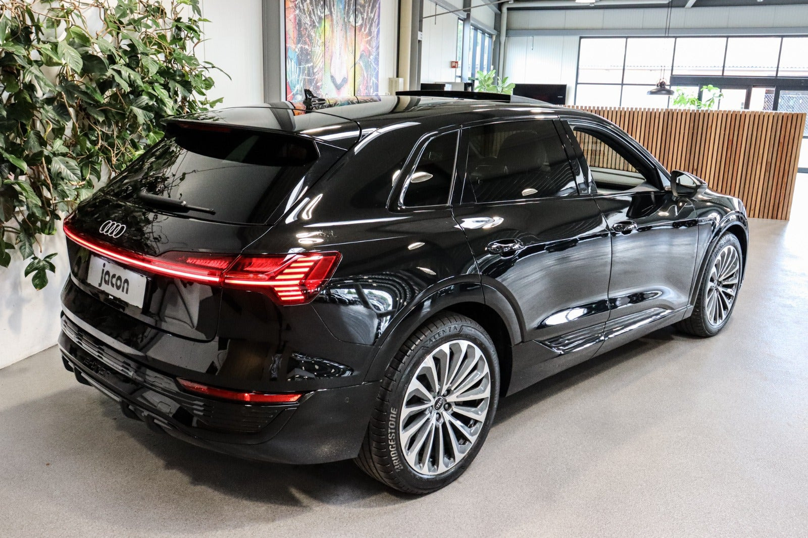 Sort Audi Q8 e-tron fra 2023
