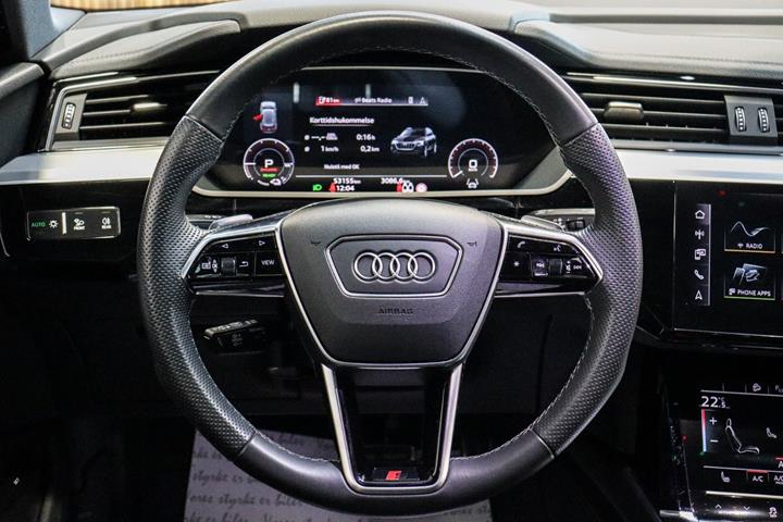 Sort Audi Q8 e-tron fra 2023