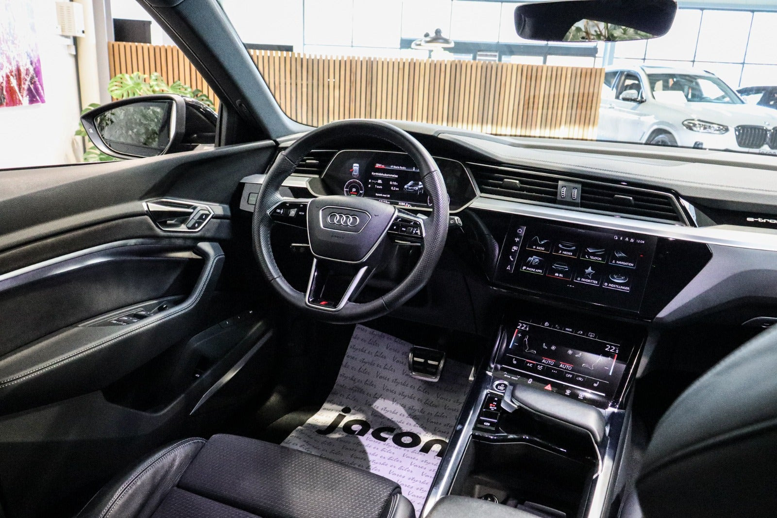 Sort Audi Q8 e-tron fra 2023