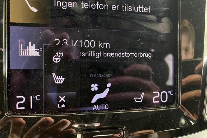 Hvid Volvo V60 fra 2022