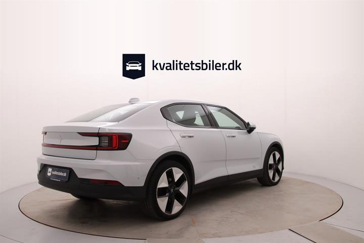 Sølv Polestar 2 fra 2023