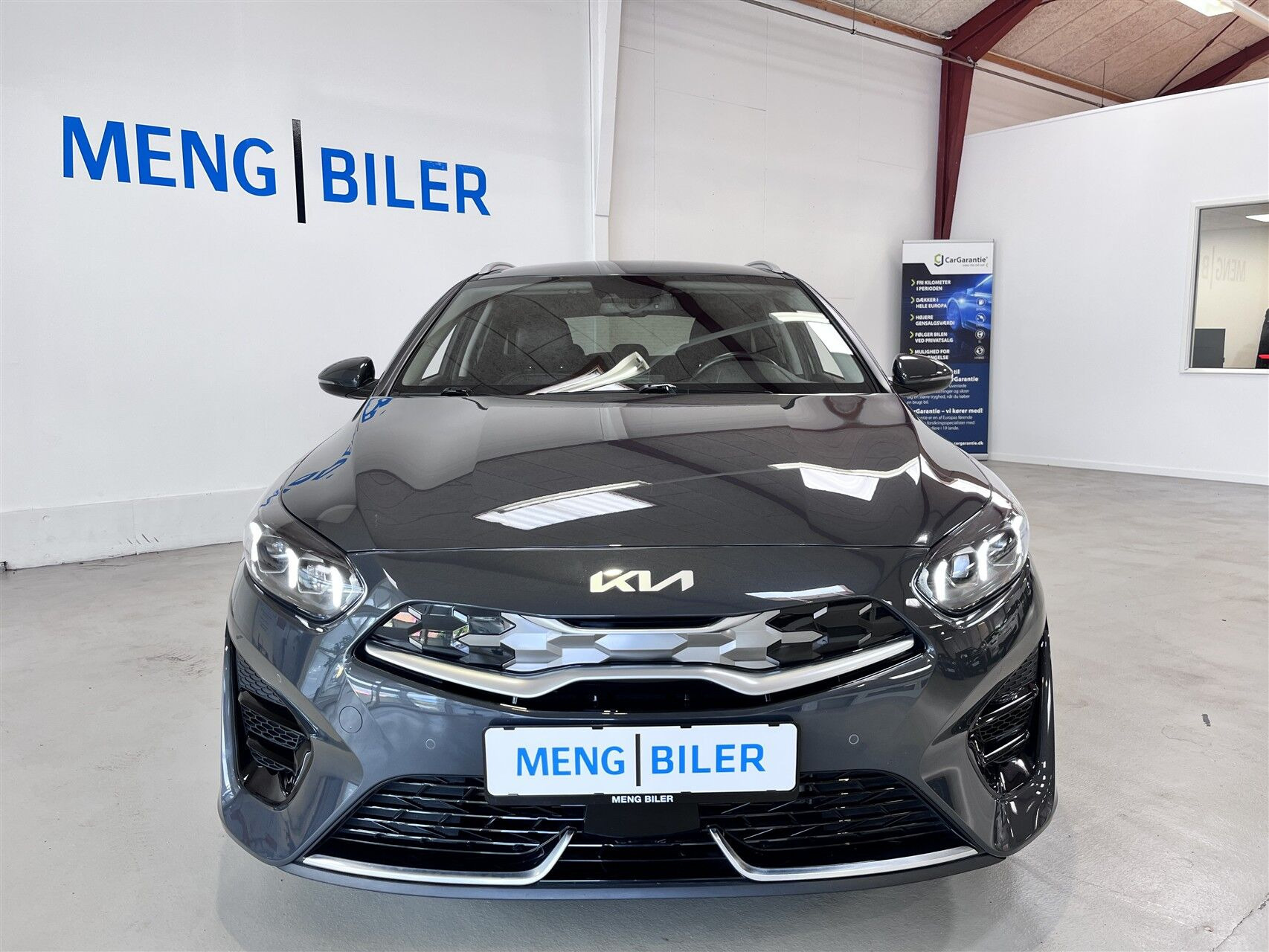 Grå Kia Ceed fra 2021
