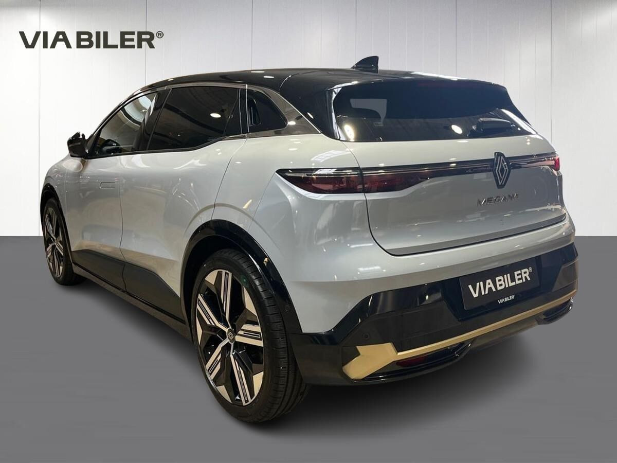 Grå Renault Mégane fra 2022