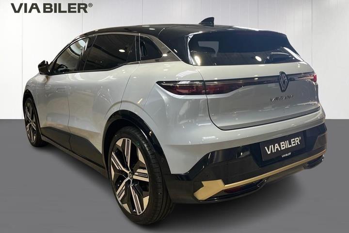 Grå Renault Mégane fra 2022