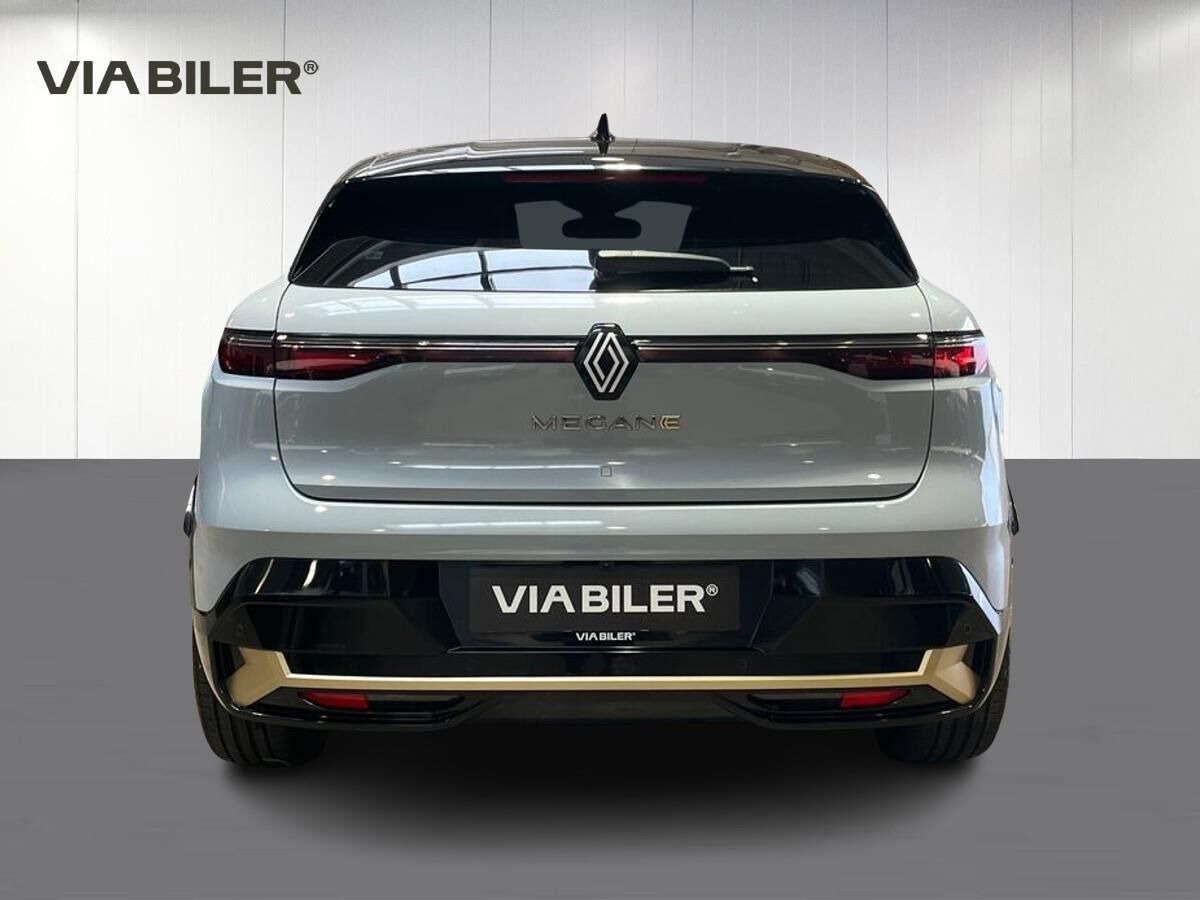 Grå Renault Mégane fra 2022