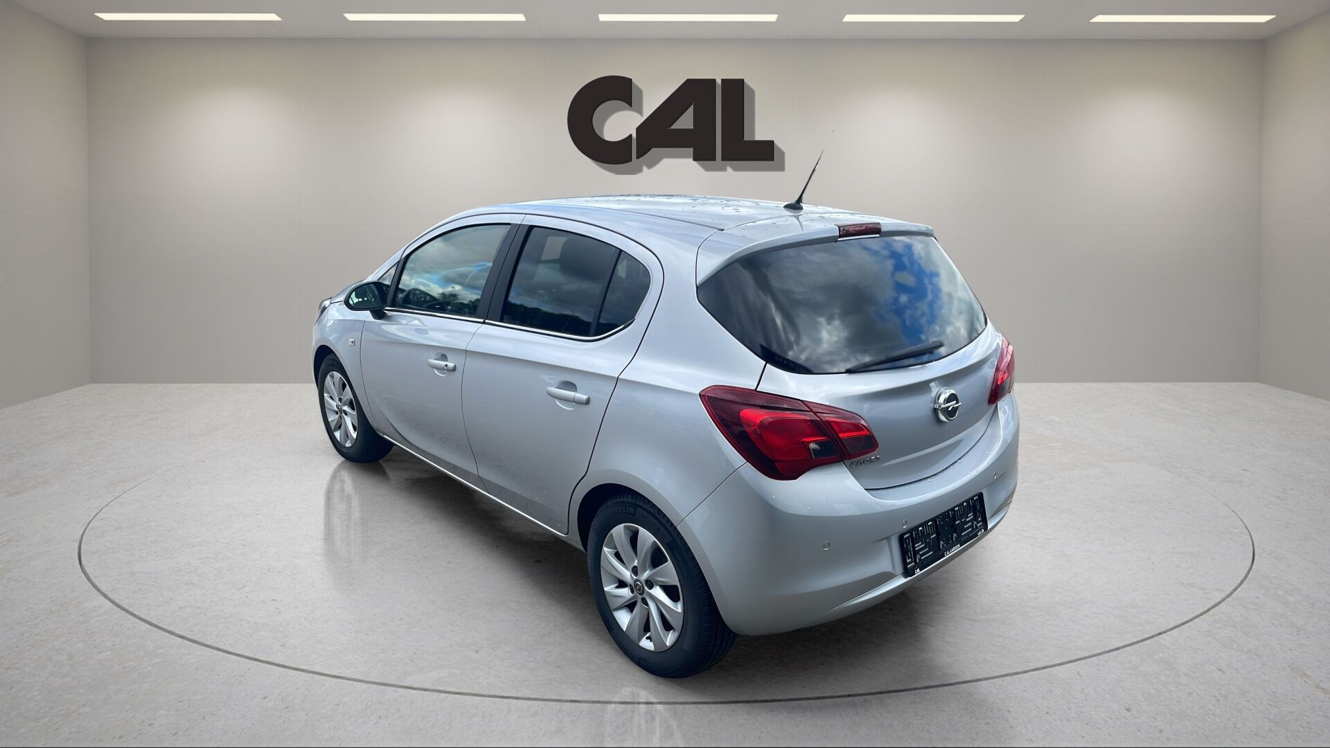 Sølv Opel Corsa fra 2019