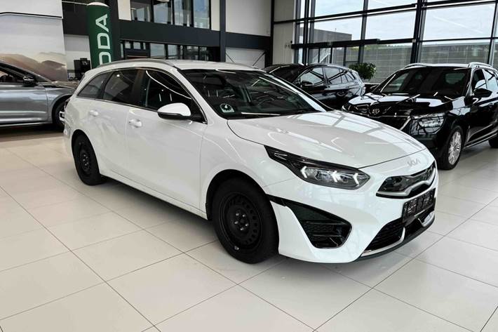 Hvid Kia Ceed fra 2022