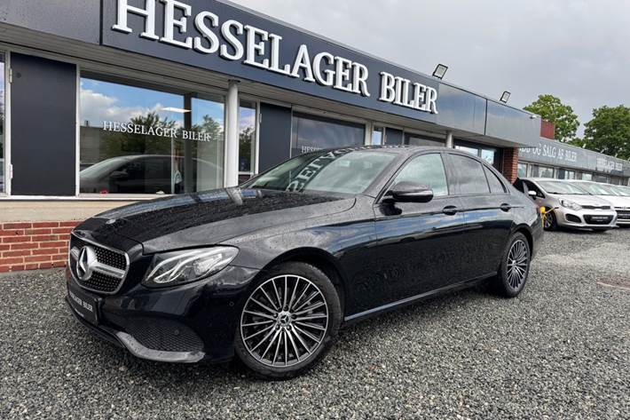 Sort Mercedes E220 d fra 2017