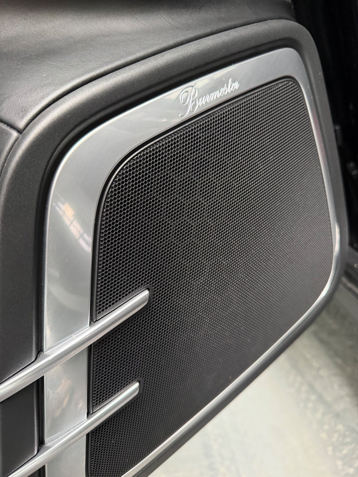 Sort Porsche Cayenne GTS fra 2013