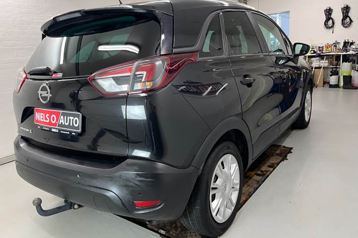 Sort Opel Crossland X fra 2019