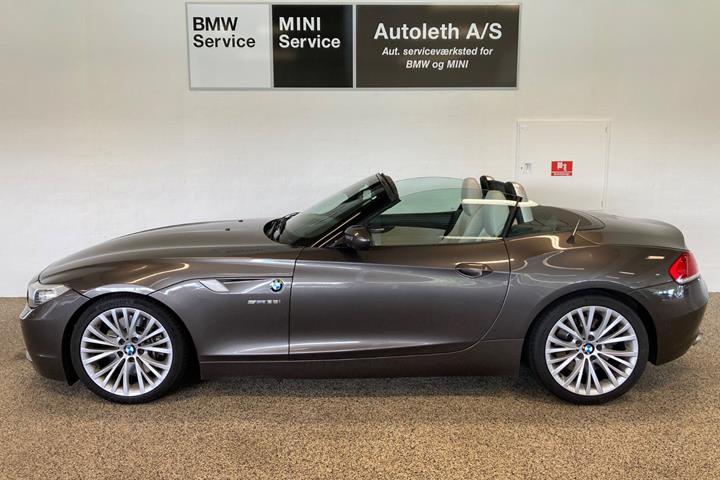 Brun BMW Z4 fra 2009