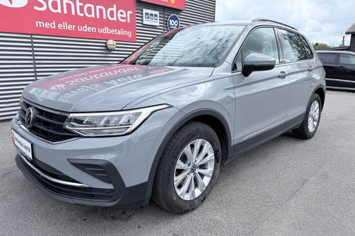 Grå VW Tiguan fra 2021