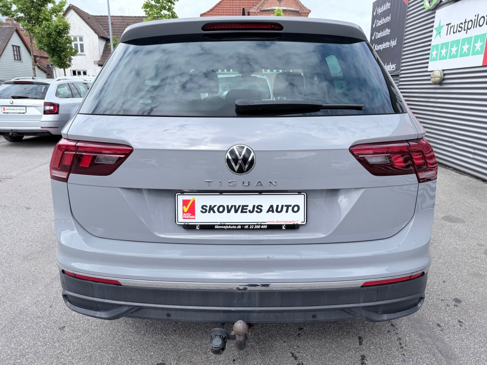 Grå VW Tiguan fra 2021