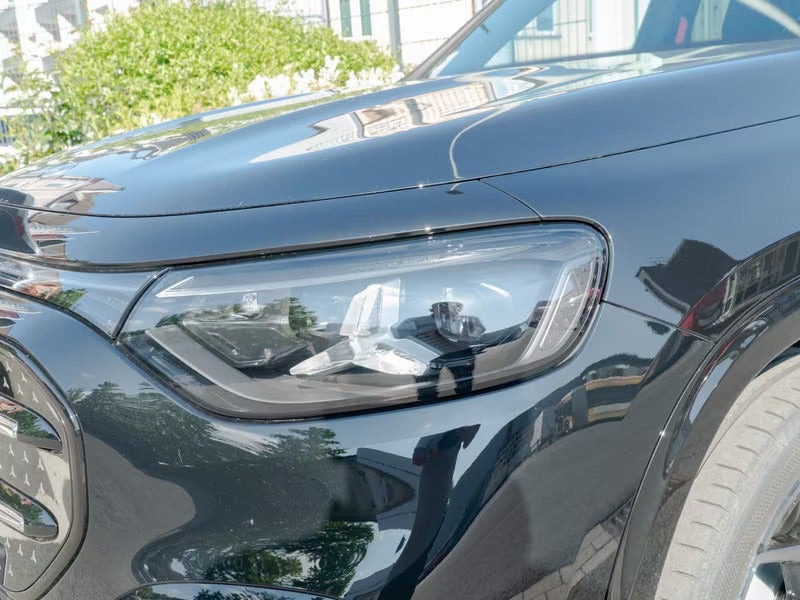Sort Mercedes EQB250+ fra 2026