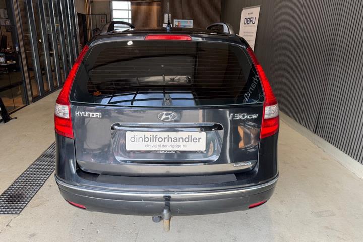 Sort Hyundai i30 fra 2009