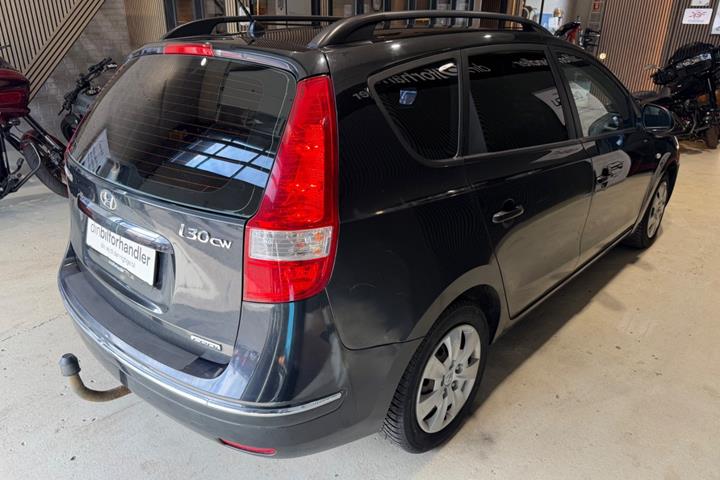 Sort Hyundai i30 fra 2009