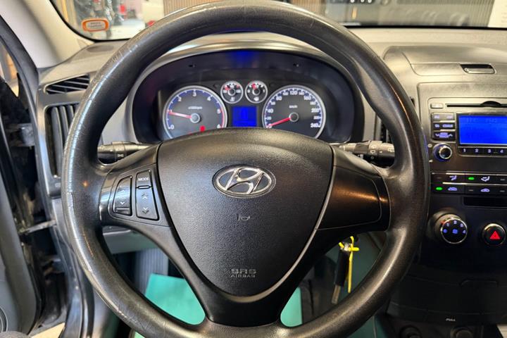 Sort Hyundai i30 fra 2009