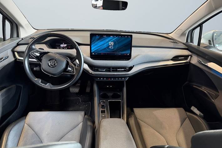 Grå Skoda Enyaq fra 2023