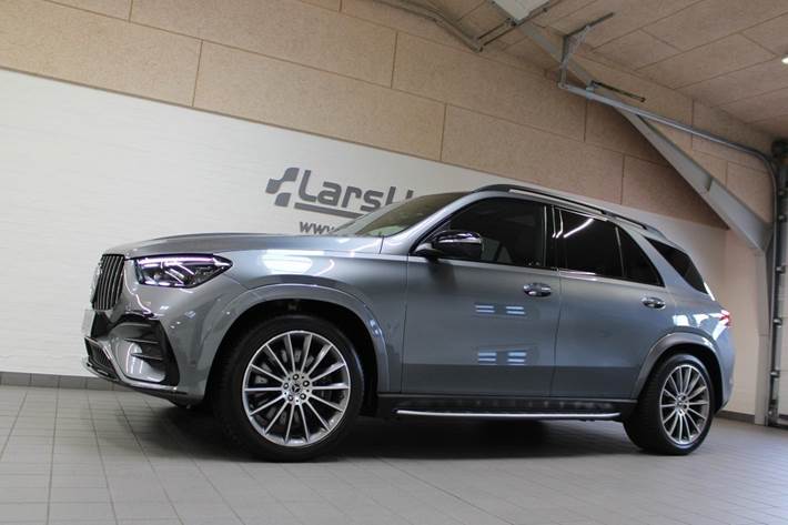 Grå Mercedes GLE350 de fra 2024