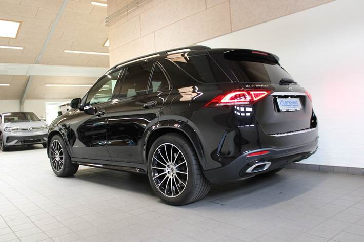 Sort Mercedes GLE350 de fra 2023
