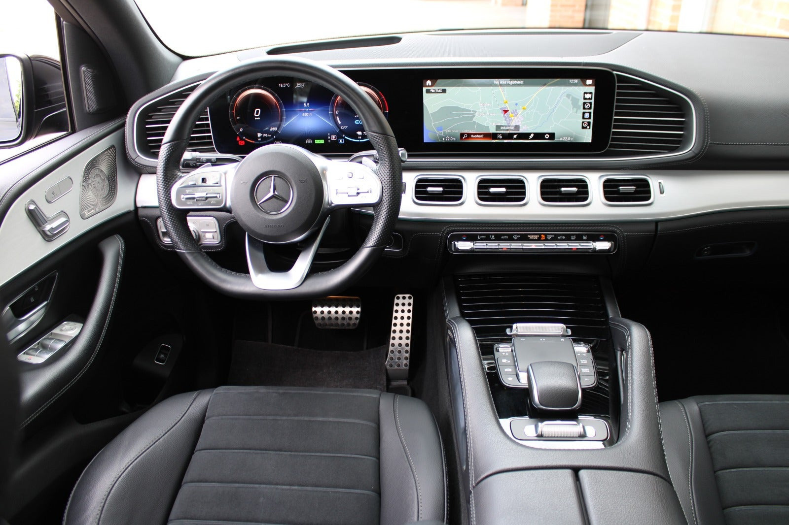 Sort Mercedes GLE350 de fra 2023