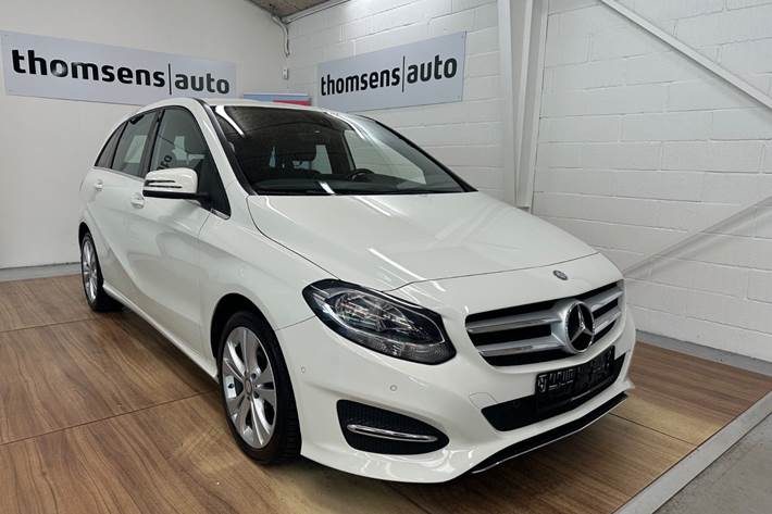Hvid Mercedes B180 d fra 2017