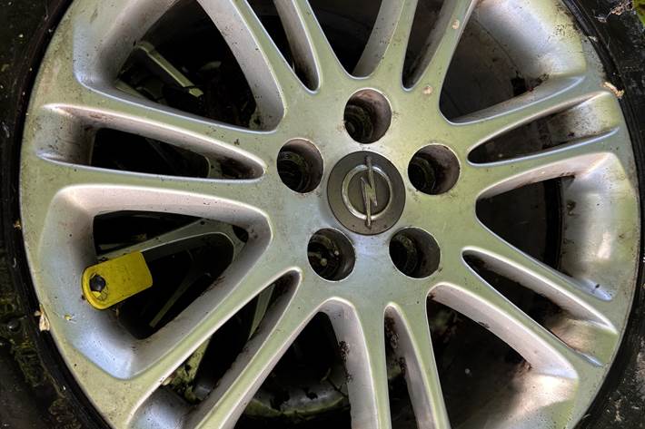 Sort Opel Insignia fra 2019