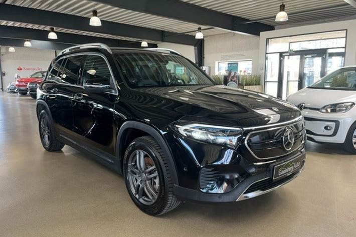 Sort Mercedes EQB250 fra 2023