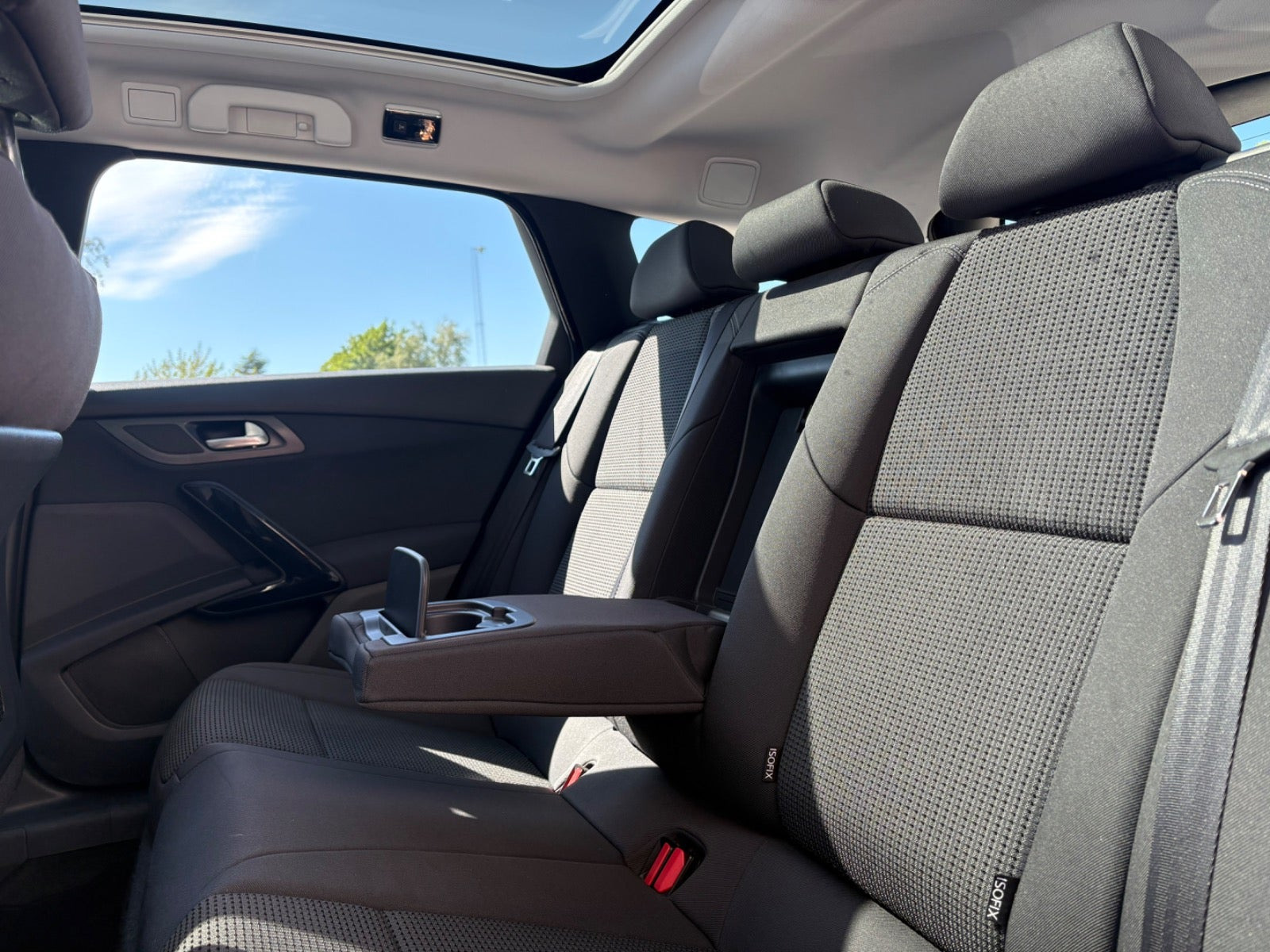 Grøn Peugeot 508 fra 2014