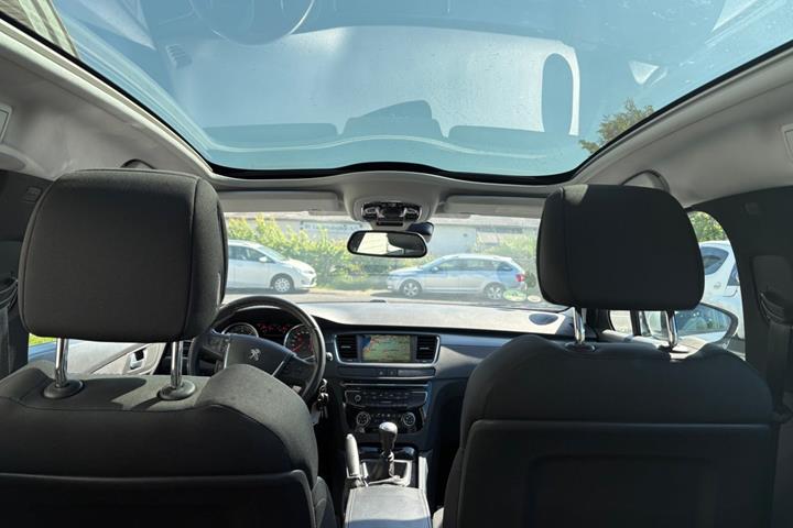 Grøn Peugeot 508 fra 2014