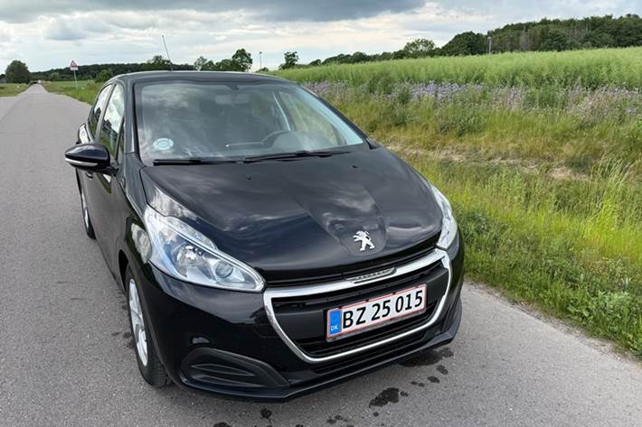 undefined Peugeot 208 fra 2018