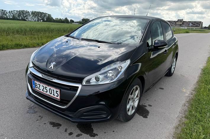 undefined Peugeot 208 fra 2018