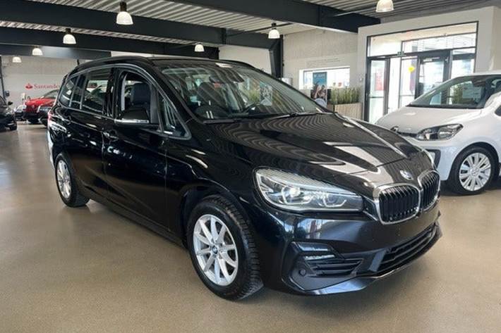 Sort BMW 216i fra 2020