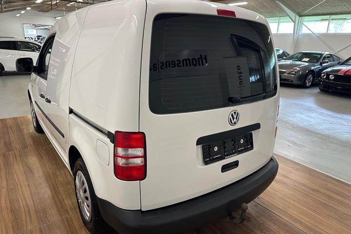 Hvid VW Caddy fra 2012
