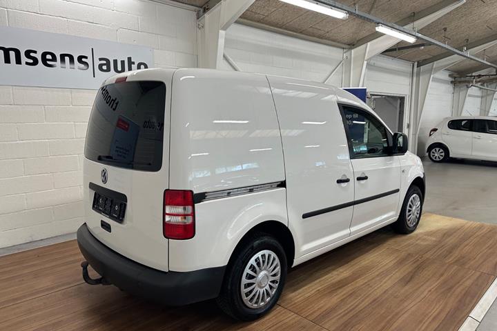 Hvid VW Caddy fra 2012