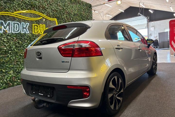 undefined Kia Rio fra 2015