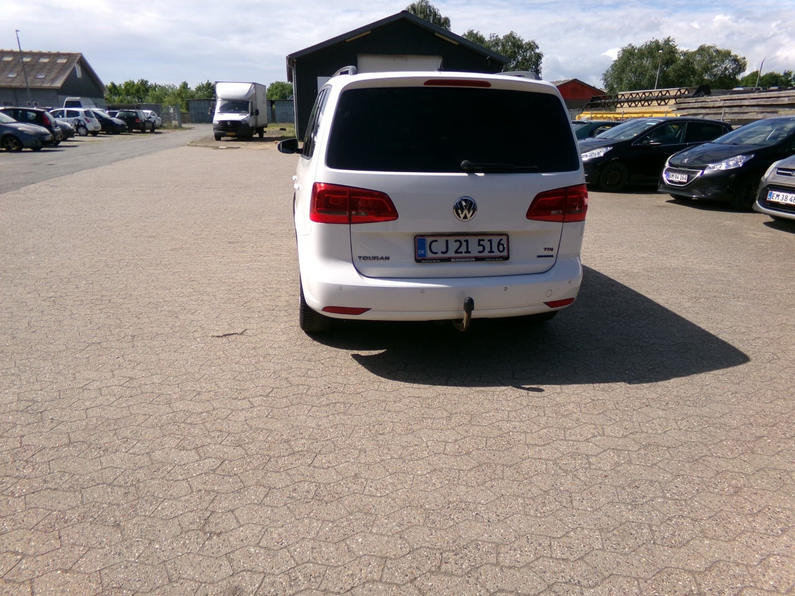 Hvid VW Touran fra 2014