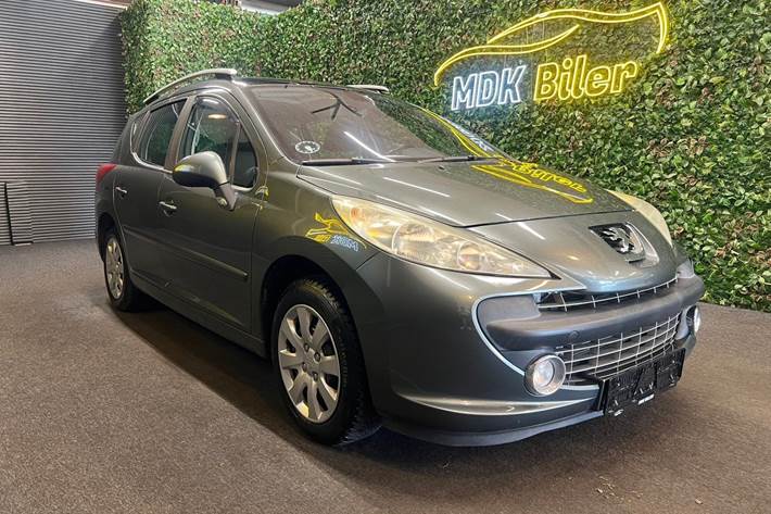 undefined Peugeot 207 fra 2008 set udefra