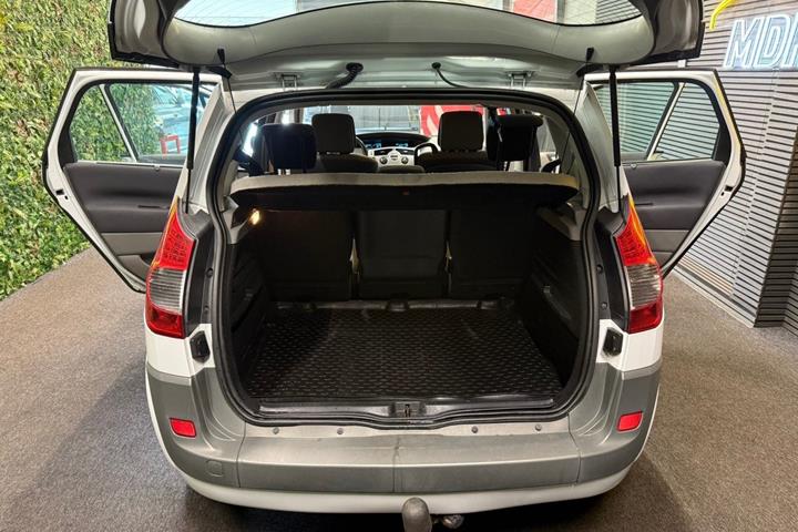 undefined Renault Scenic II fra 2008