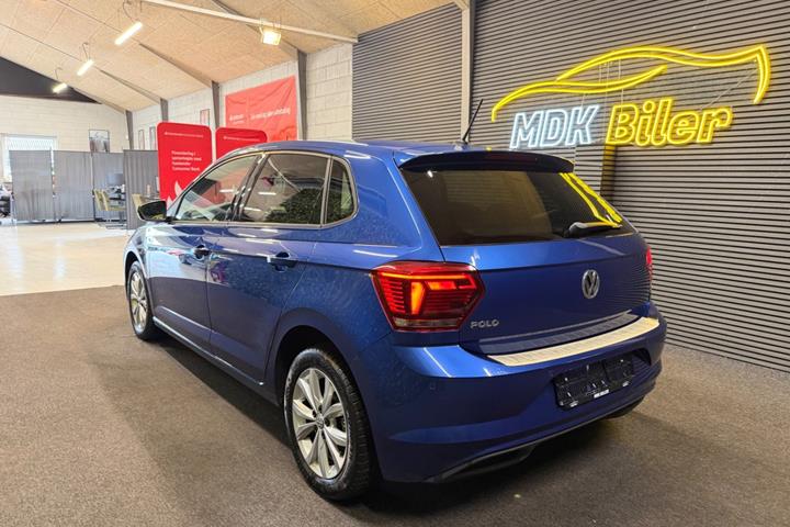 Blå VW Polo fra 2018