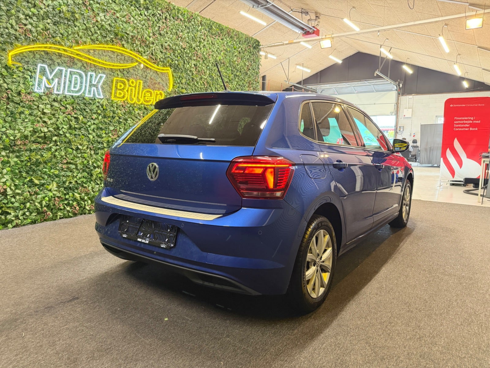 Blå VW Polo fra 2018