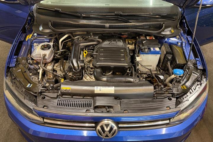 Blå VW Polo fra 2018