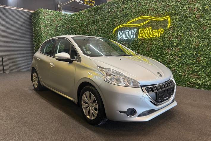undefined Peugeot 208 fra 2014 set udefra
