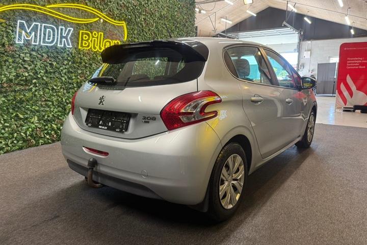 undefined Peugeot 208 fra 2014