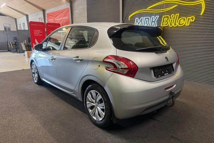 undefined Peugeot 208 fra 2014