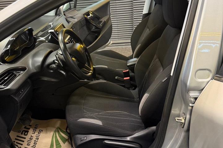 undefined Peugeot 208 fra 2014