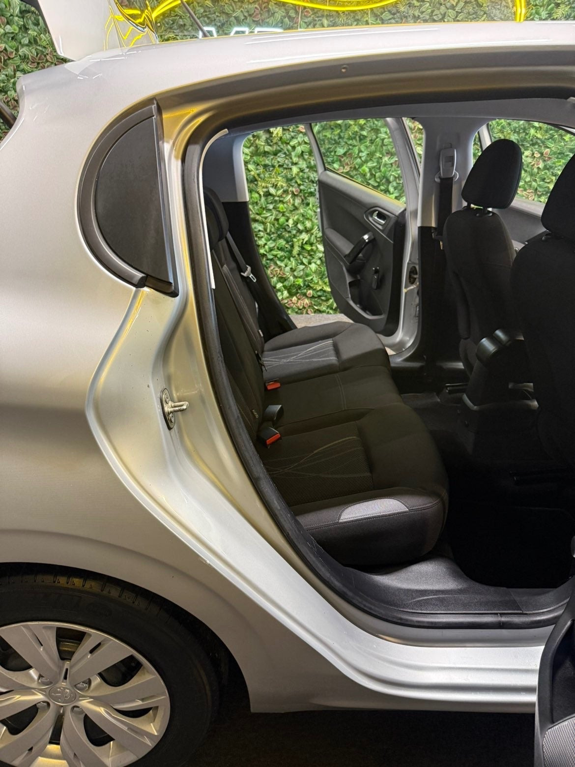 undefined Peugeot 208 fra 2014