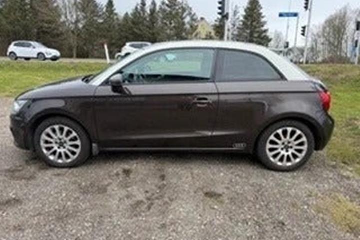 Brun Audi A1 fra 2011