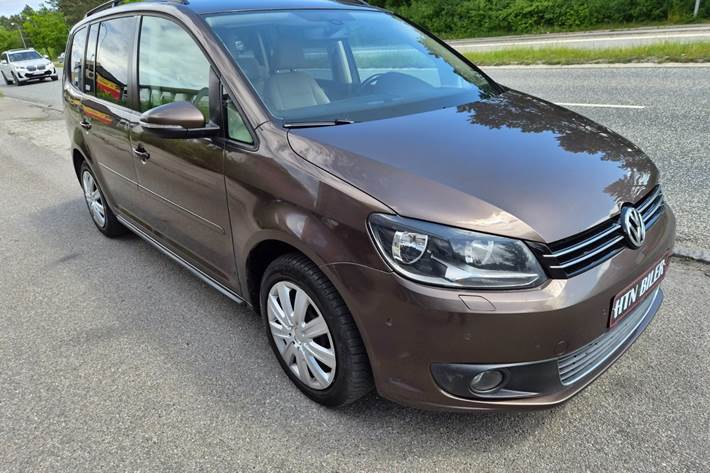 Brun VW Touran fra 2011