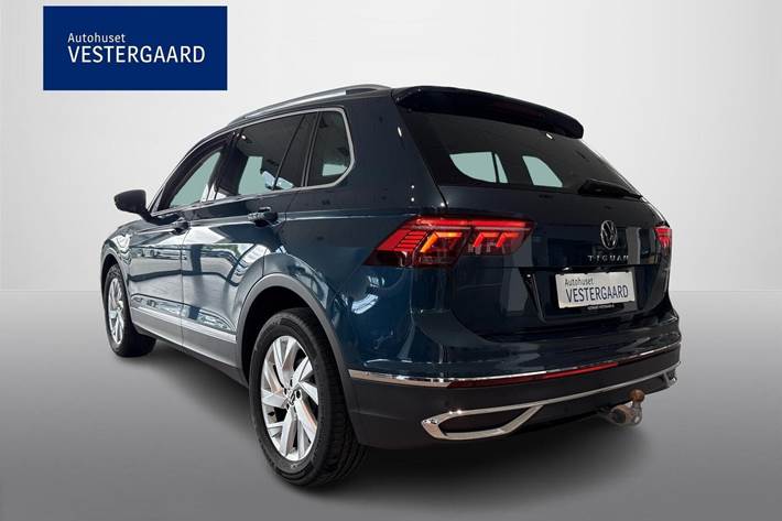 Blå VW Tiguan fra 2021